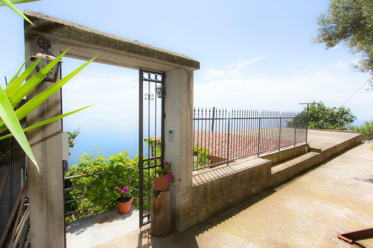 "Casalena" Villa A Furore Amalfi Coast Con Grande Terrazzo E Vista Sul Mare Buitenkant foto